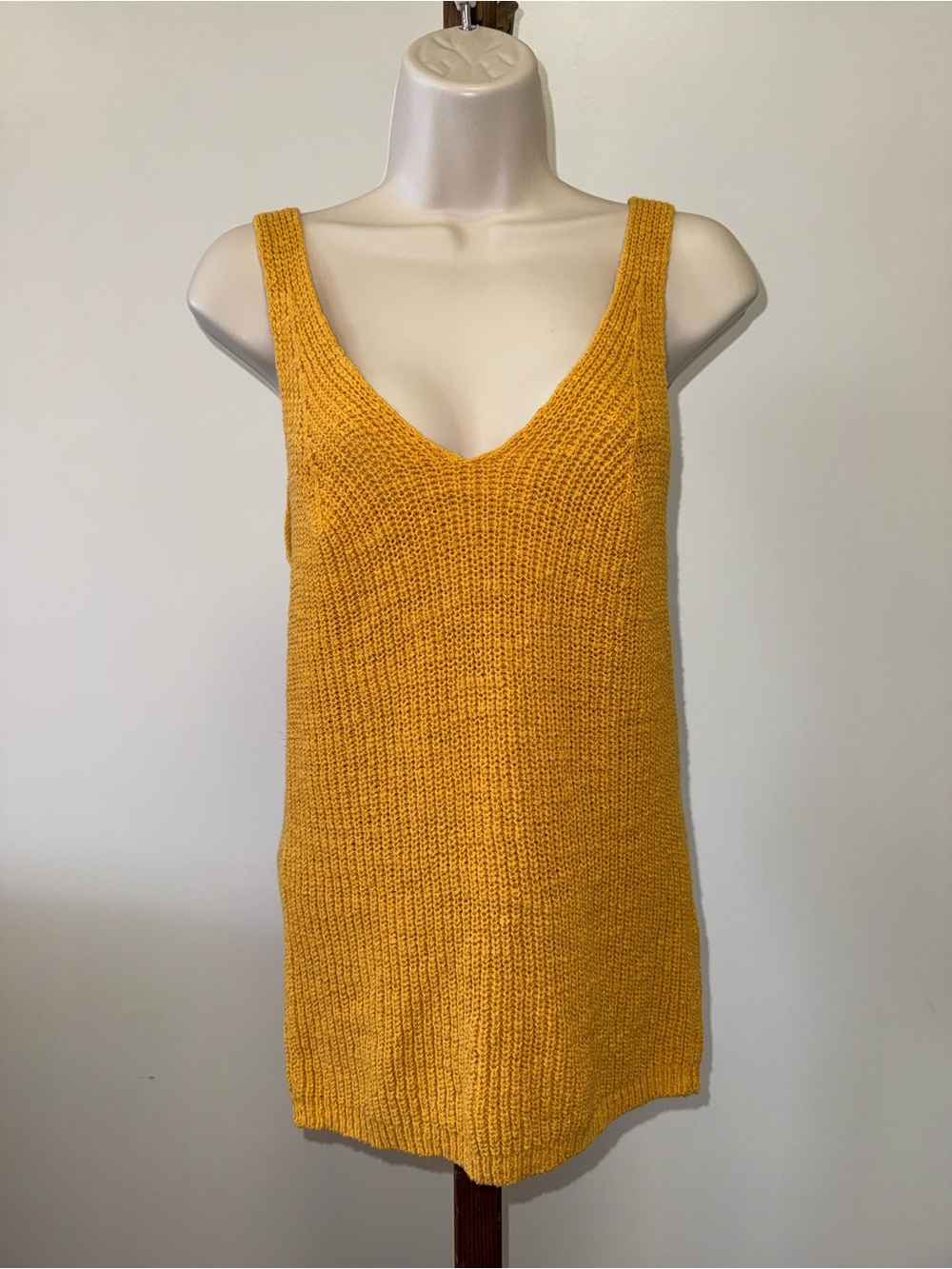 Madewell (Medium) Mustard Yellow V-Neck Knit Tank Top